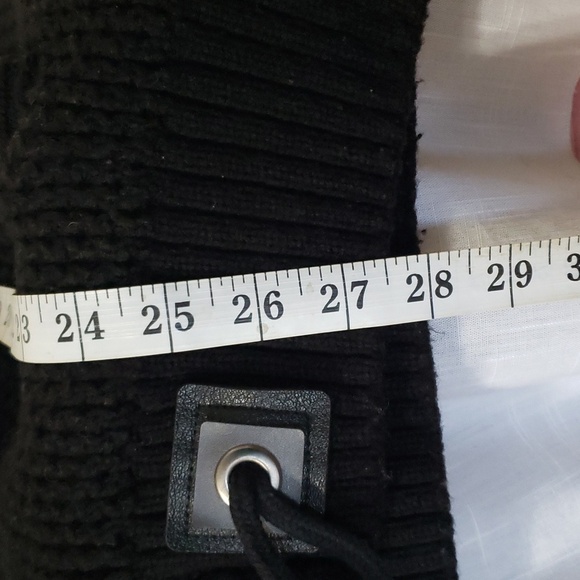 Vercini. Absolutely Beauty Black Cable Knit & Faux Fur Collared Cardigan. 2XL - Picture 12 of 16